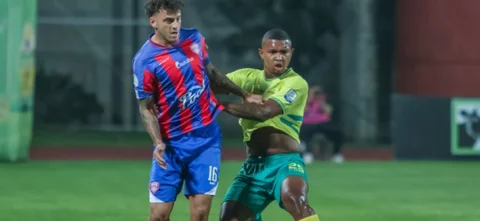 Leones rescató el empate sobre el final del compromiso - VizzorImage / Paulina Betancur