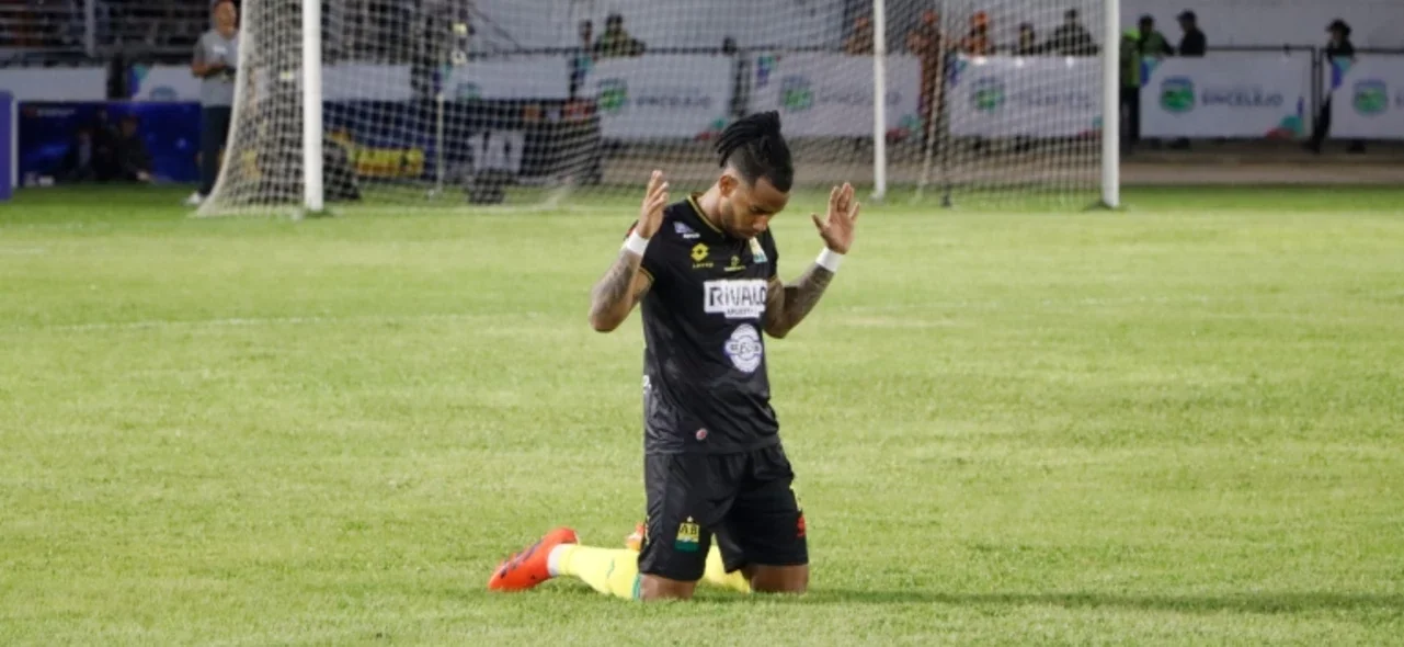 Triunfo de Bucaramanga - VizzorImage / Santiago Perez