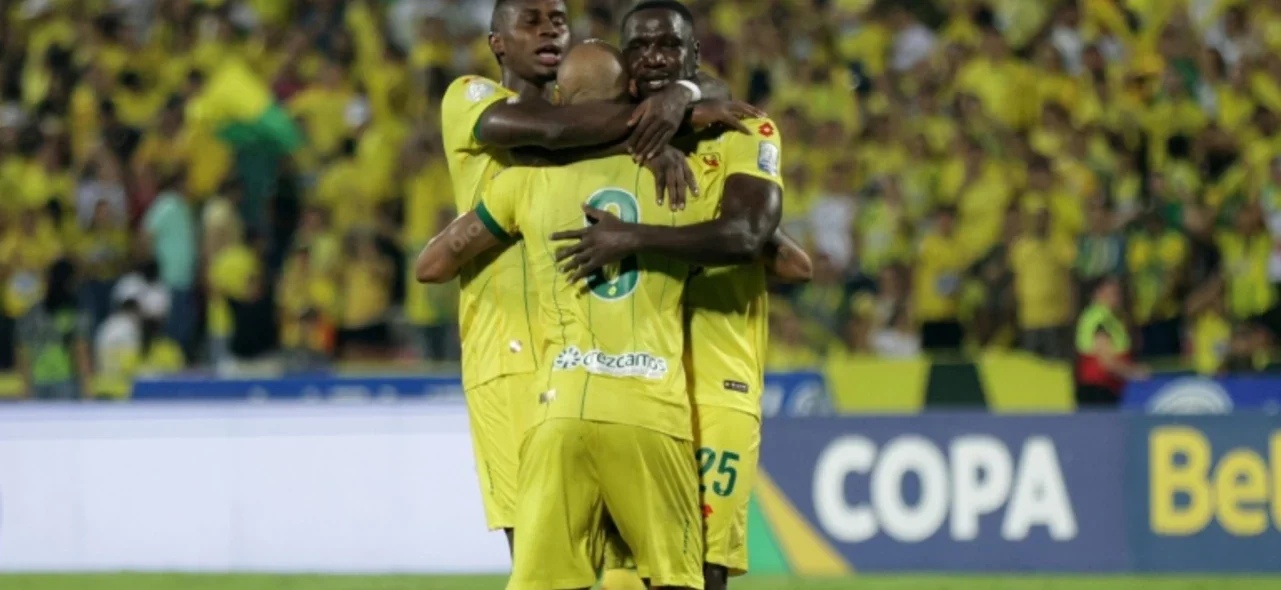 Empate entre Bucaramanga y América - VizzorImage / Andres Corzo /