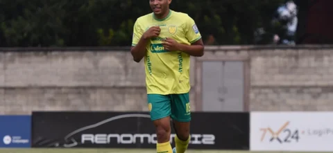 Leones derrotó a Internacional FC - VizzorImage / Luis Benavides