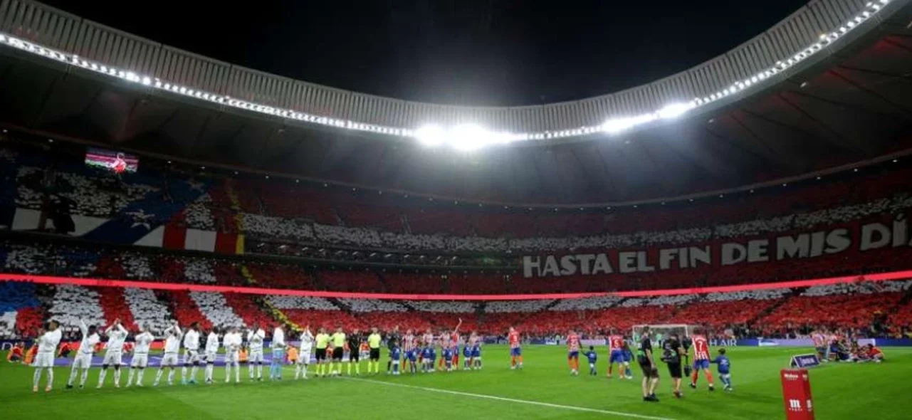 Atlético Madrid le pareció injusta la medida tomada por los actos de violencia en el derbi / AFP