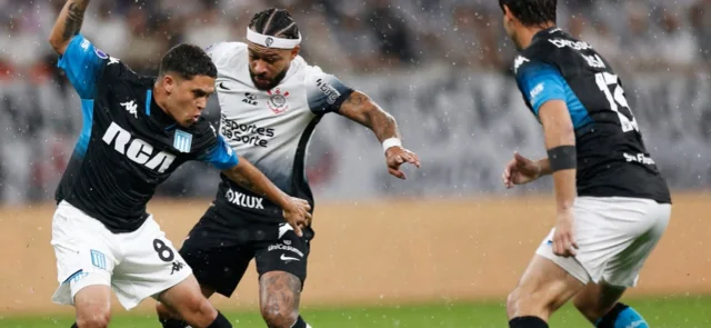 Juan Fernando Quintero con Racing