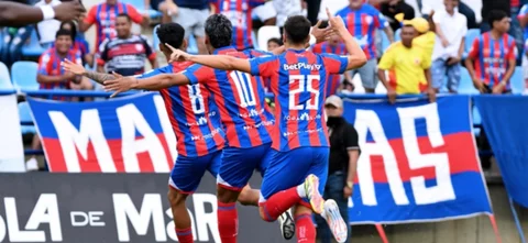 Unión Magdalena derrotó a Leones - VizzorImage / Miguel Vermeire