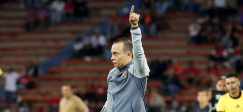 Alejandro Restrepo, DT de Medellín - VizzorImage