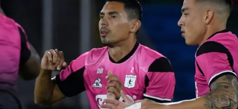 Daniel Bocanegra - Defensor de América de Cali - VizzorImage