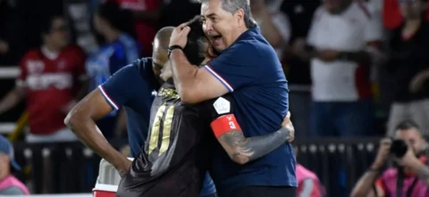 América 2 - 1 Millonarios - VizzorImage / Gabriel Aponte