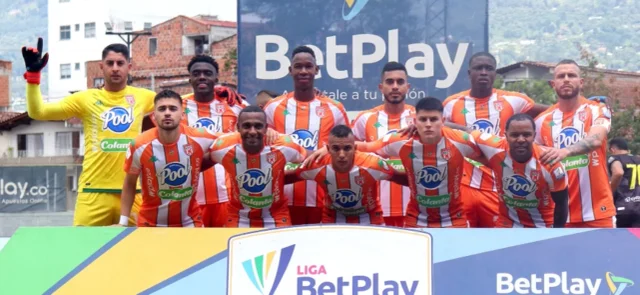 Envigado FC - VizzorImage