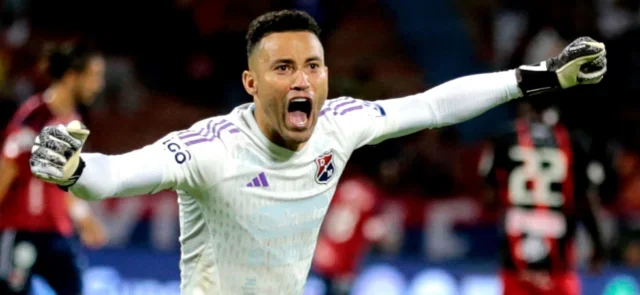 José Luis Chunga, portero de Medellín - VizzorImage