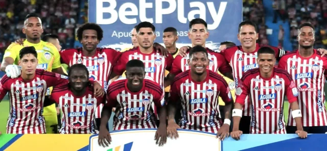 Junior de Barranquilla, titular vs. Pereira - VizzorImage