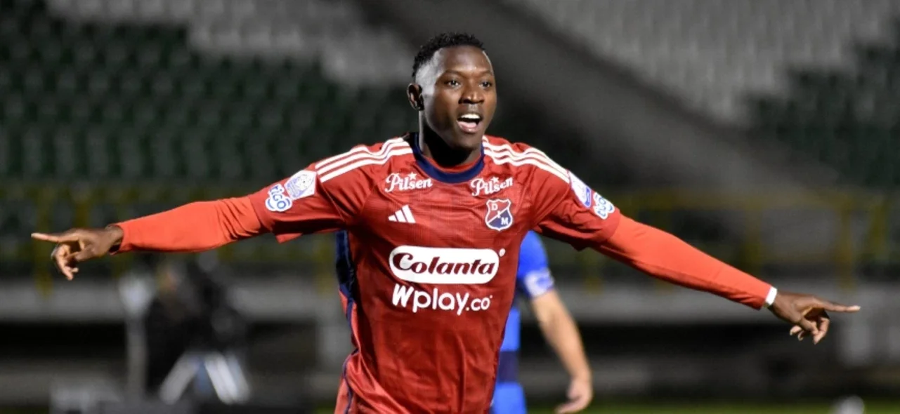 Mender García en Medellín - VizzorImage