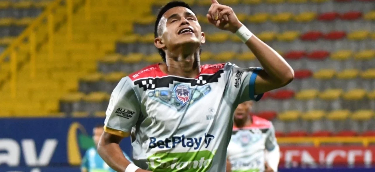 Nicolás Rodríguez, figura del partido - VizzorImage / Felipe Caicedo