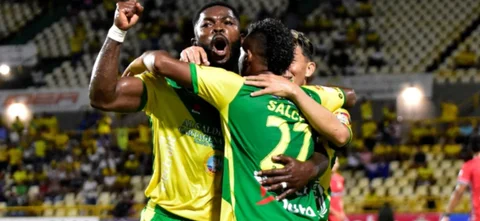 Real Cartagena 3-1 Tigres - VizzorImage