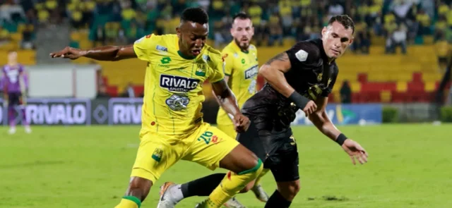 Atlético Bucaramanga quiere dar la sorpresa fuera de casa ante América / VizzorImage / Jaime Moreno