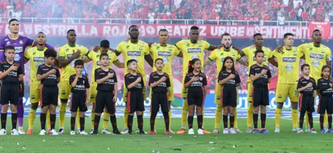 Atlético Bucaramanga aseguró a una de sus estrellas / VizzorImage / Gabriel Aponte