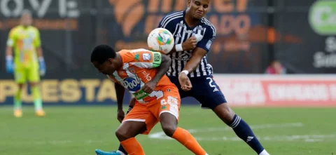 Empate entre Envigado y Junior - VizzorImage / Jaime Jaramillo