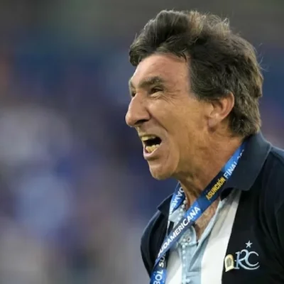 DT de Racing pidió importante reconocimiento para jugador colombiano