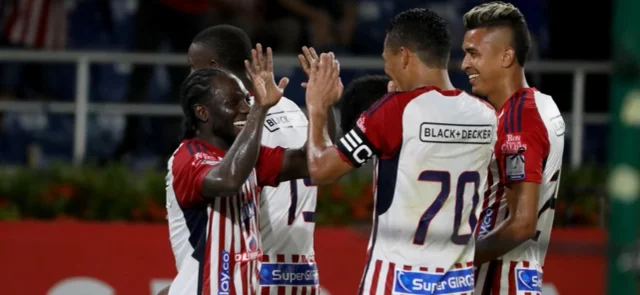 Junior de Barranquilla recibió una buena noticia que involucra a su aficionados / VizzorImage / Jairo Cassiani