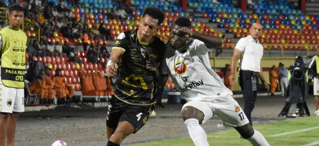 Llaneros ganó un importante partido en Villavicencio. / VizzorImage.