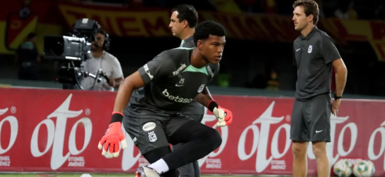 Luis Marquínez fue elogiado por Efraín Juárez. / VizzorImage.