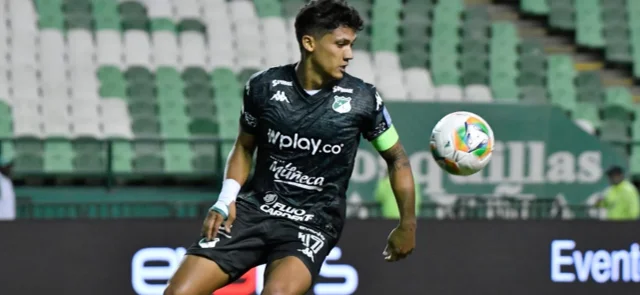 Fredy Montero hizo una publicación que ilusiona a los hinchas de un equipo del FPC / VizzorImage / Gabriel Aponte