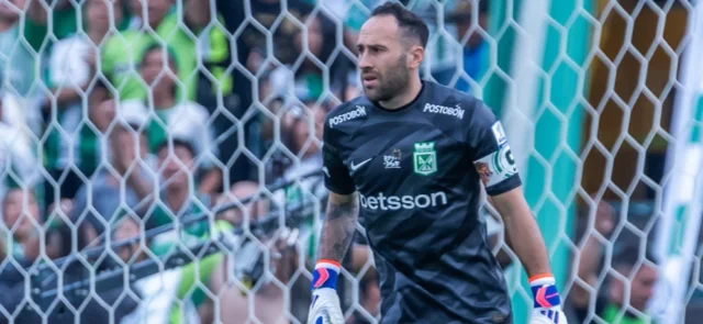 Varios canteranos de Atlético Nacional recibieron una charla de David Ospina / VizzorImage / Leonardo Castañeda