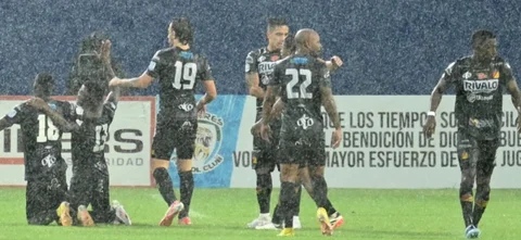 Deportivo Pereira venció a Jaguares en un juego parejo / VizzorImage / Andres Lopez