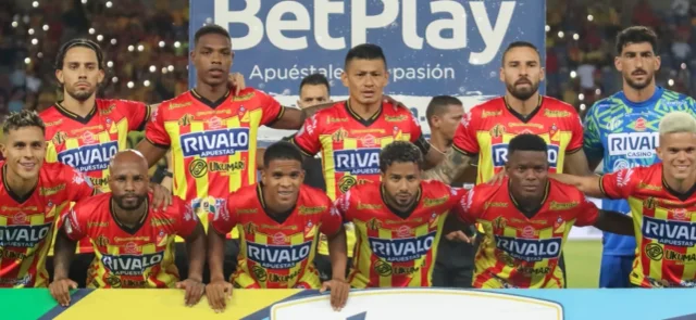 El capitán de Deportivo Pereira anunció su retiro del fútbol / VizzorImage / Pablo Bohorquez