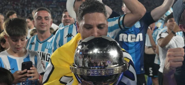 Juan Fernando Quintero se consagró campeón de la Copa Sudamericana / AFP