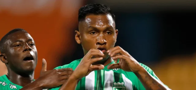 Alfredo Morelos con Nacional - VizzorImage