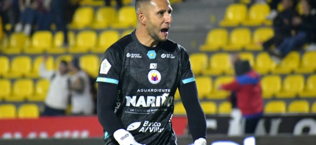 Diego Martínez, arquero de Pasto - VizzorImage