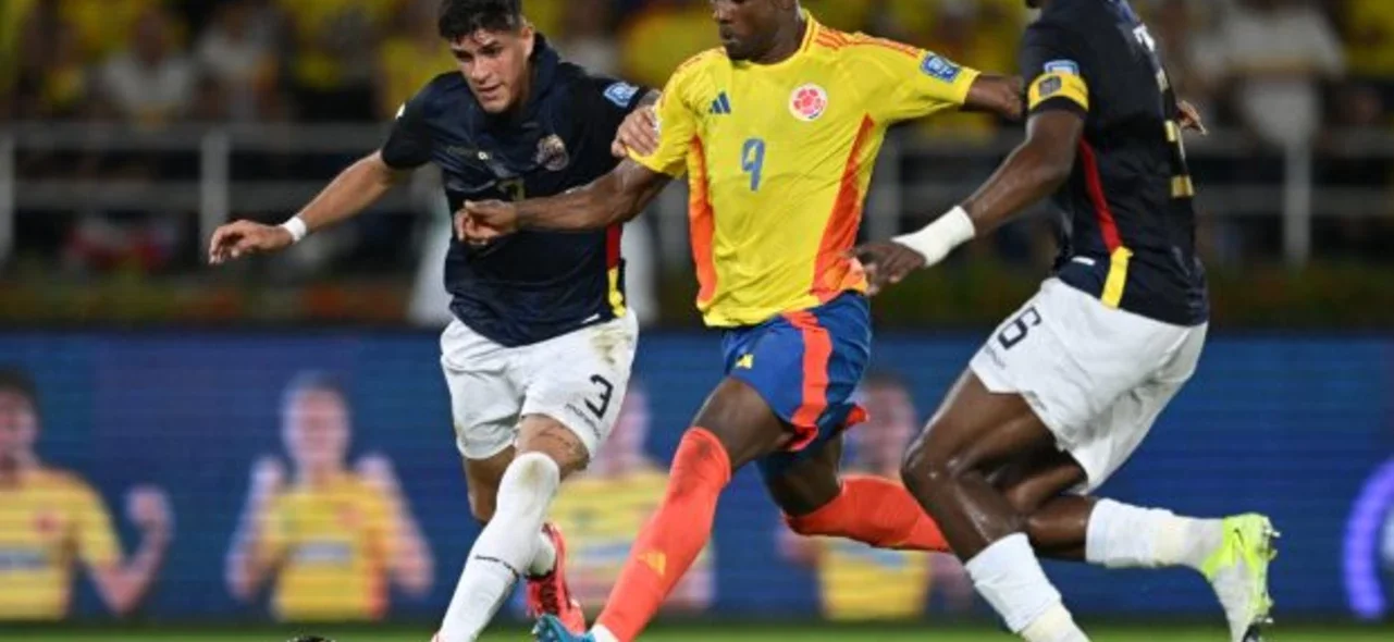 Jhon Córdoba fue uno de los más cuestionados en la selección Colombia / AFP