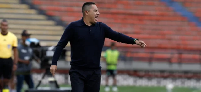 El técnico Efráin Juárez sigue sumando triunfos con Nacional / VizzorImage / Jaime Jaramillo