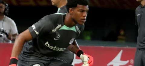 Luis Marquínez, portero de Nacional - VizzorImage