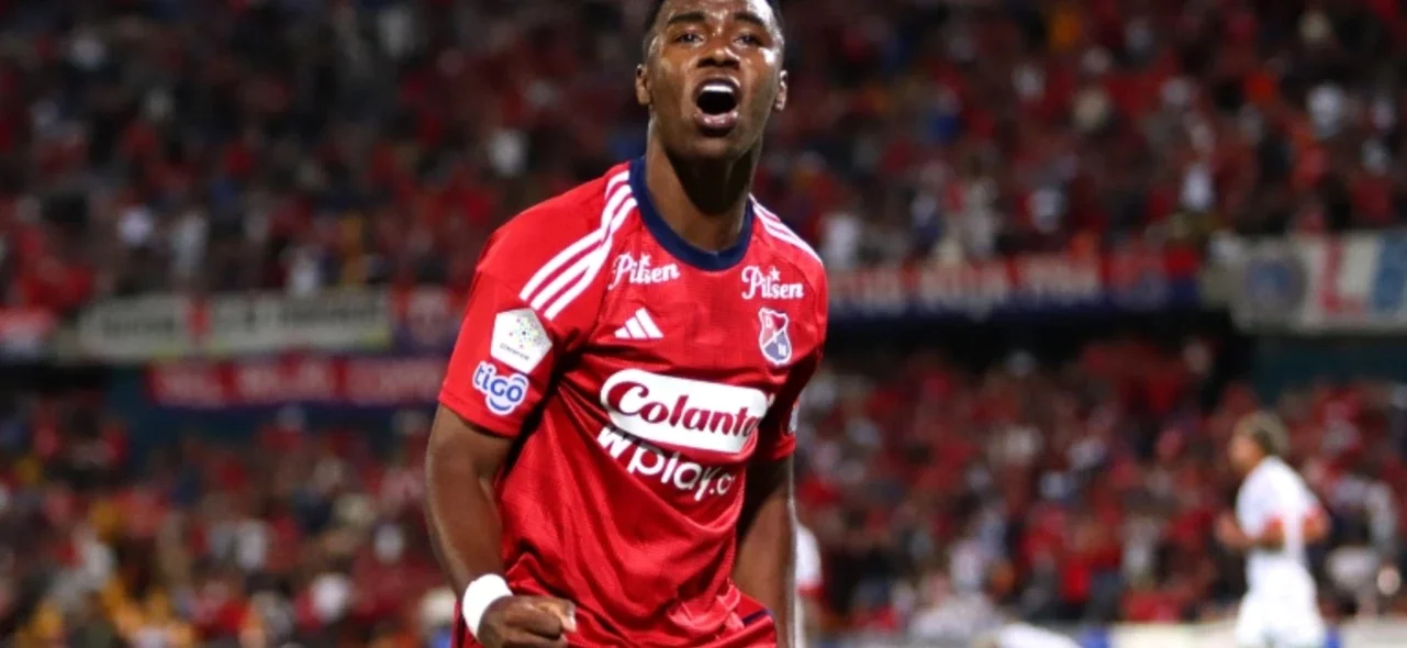 Medellín 3 - 0 Patriotas - VizzorImage / Daniel Gallo