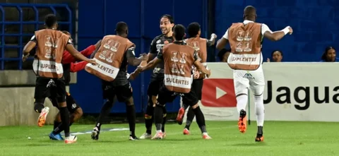 Jaguares 1 - 2 Pereira - VizzorImage / Andres López