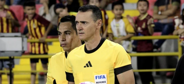 Wilmar Roldán será el encargado de arbitrar uno de los juegos de la fecha 1 / VizzorImage / Juan Torres