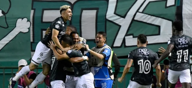 Deportivo Cali se prepara para 2025 - VizzorImage / Gabriel Aponte