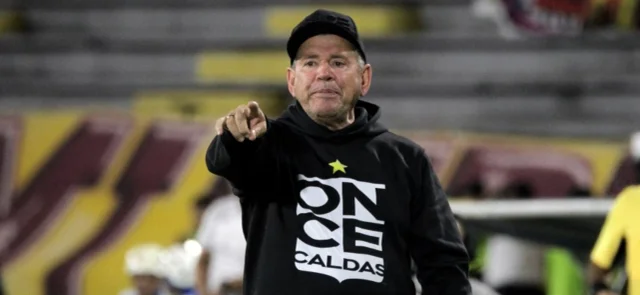 Hernán Darío Herrera logró una importante victoria con Once Caldas / VizzorImage / Juan Torres