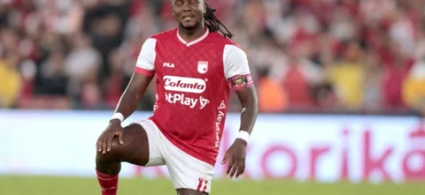 Hugo Rodallega tuvo el empate ante Nacional. / VizzorImage.