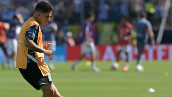 Presidente de Racing habló sobre el futuro de Juan Fernando Quintero