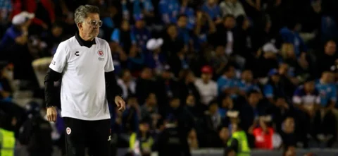 Juan Carlos Osorio pidió disculpas a los hinchas mexicanos. / AFP.