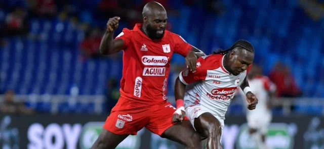 Hugo Rodallega jugaría en Santa Fe en 2025. / VizzorImage.