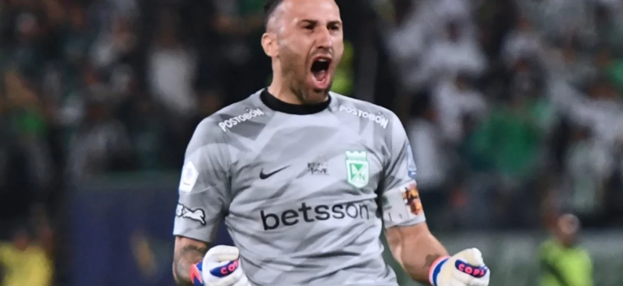 David Ospina con Nacional - VizzorImage