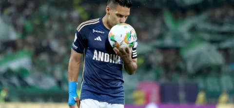 Radamel Falcao García - VizzorImage