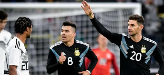 Argentina, sin Messi, despertó en el segundo tiempo y le empató a Alemania