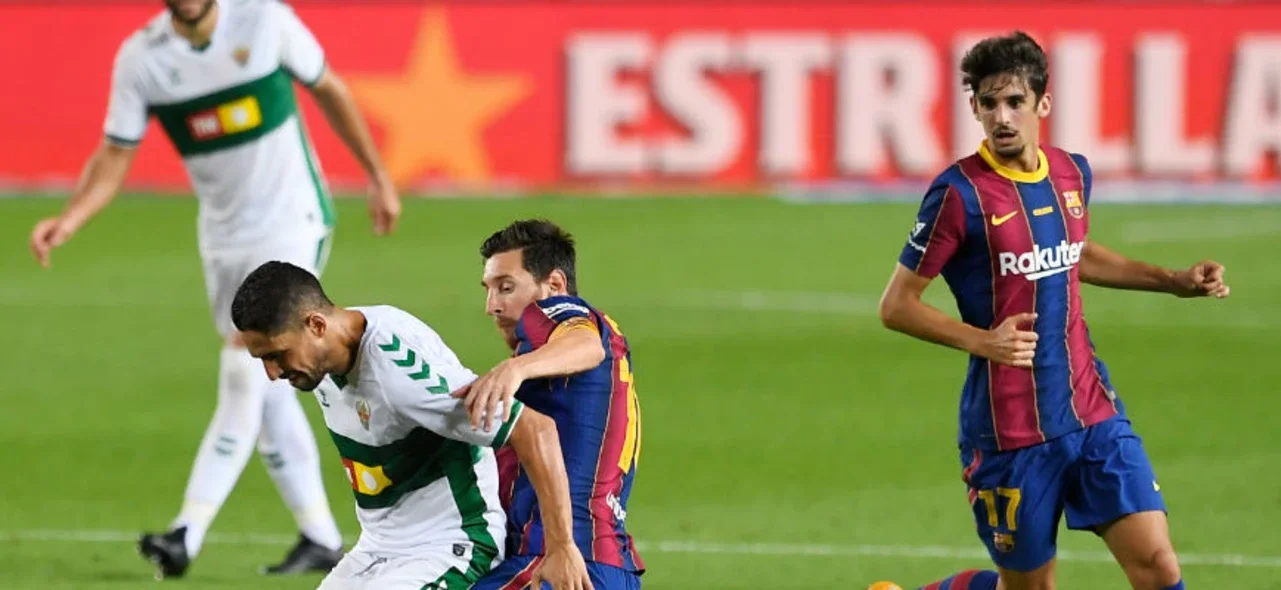 Barcelona, con lo justo, venció a Elche y se llevó el Trofeo Joan Gamper