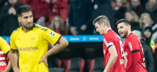 Bayer Leverkusen superó a Borussia Dortmund en un juego lleno de goles