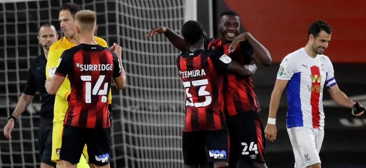 Bournemouth, con Lerma, eliminó a Crystal Palace de la Copa de la Liga