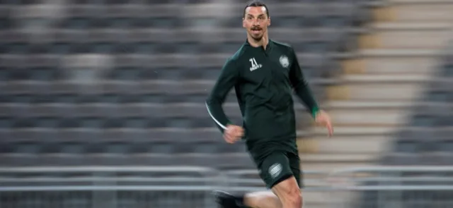 Con la Serie A en pausa, Ibrahimovic se mantiene en forma con un club sueco