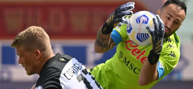 David Ospina fue titular en el triunfo de Napoli frente a Parma en la Serie A